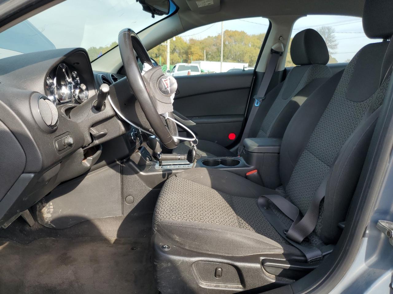 2009 Pontiac G6 - Image 7