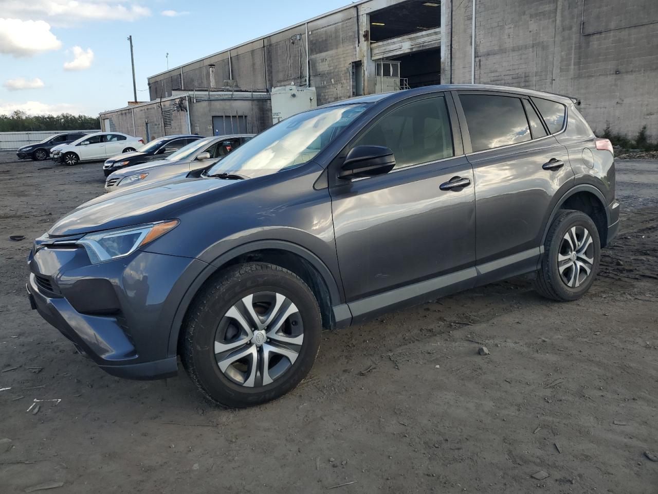 JTMZFREV9JJ174028 2018 TOYOTA RAV 4 - Image 1