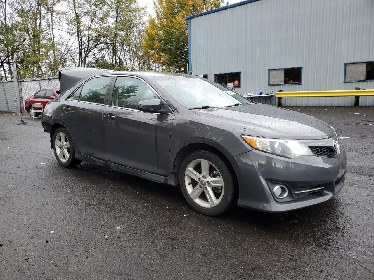 2014 Toyota Camry - Image 4