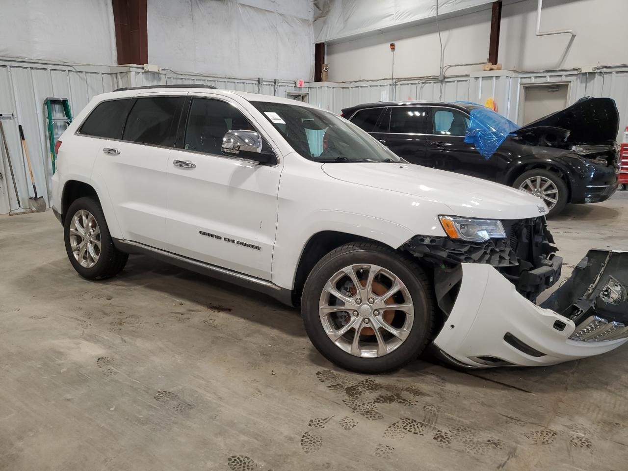 2020 Jeep Grand Cherokee - Image 4