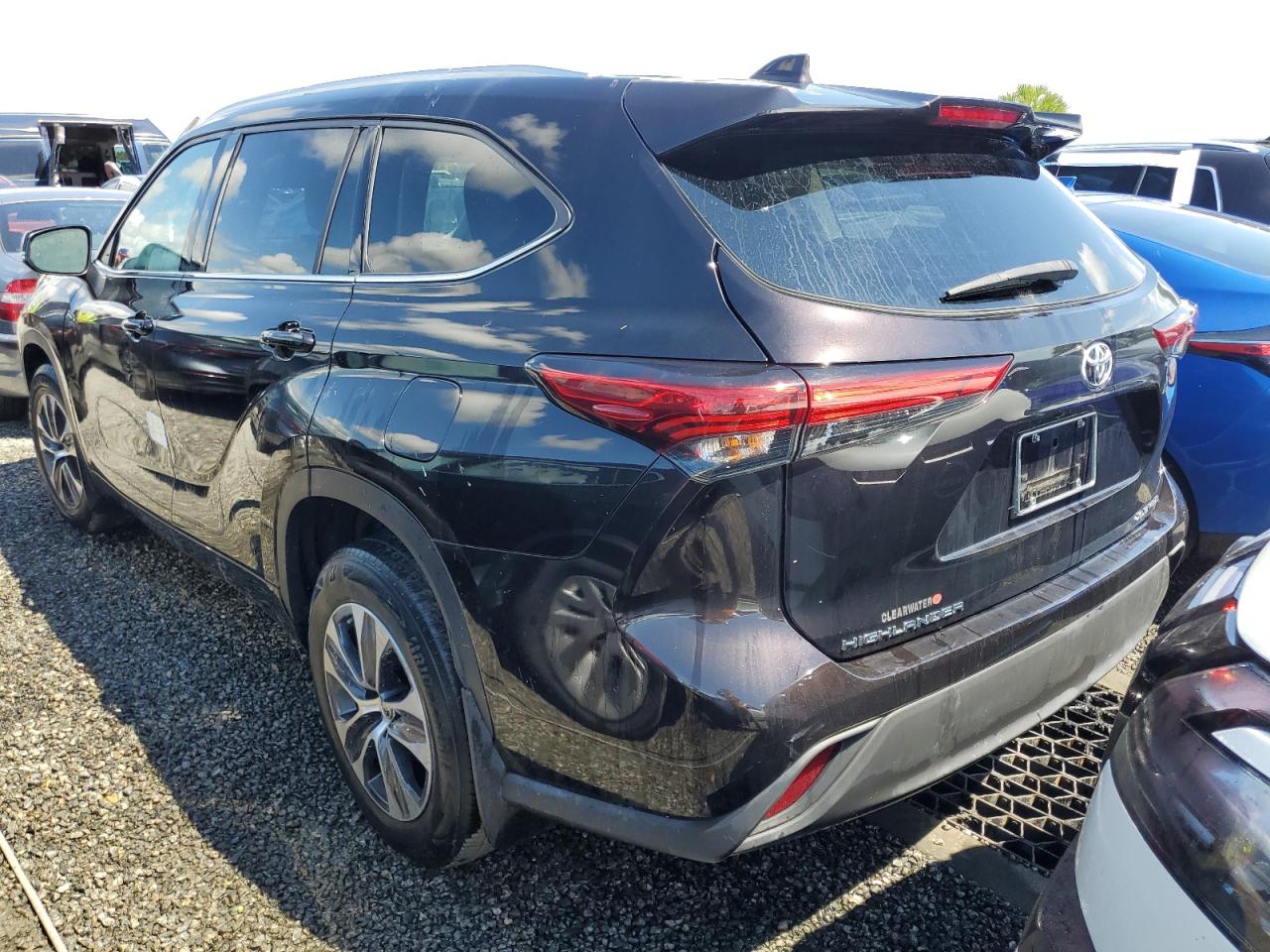 2021 Toyota Highlander Xle VIN: 5TDGZRBH3MS110166 Lot: 73824584