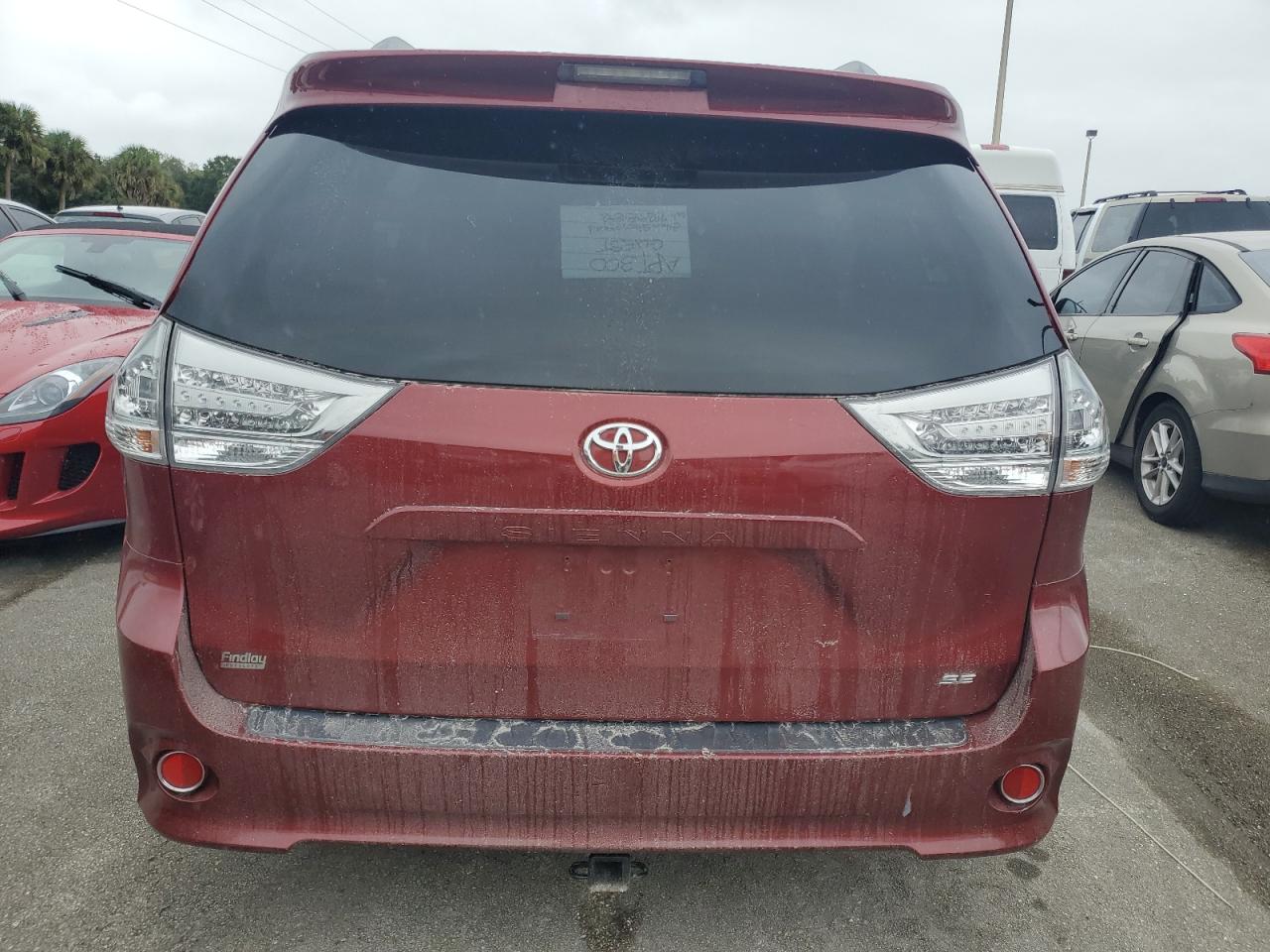 2017 Toyota Sienna - Image 6
