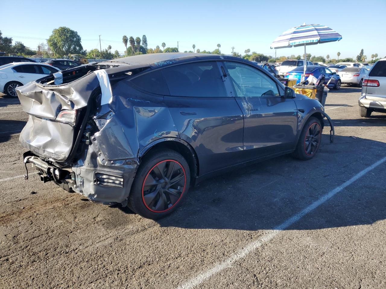 7SAYGDEE9PA188961 2023 Tesla Model Y