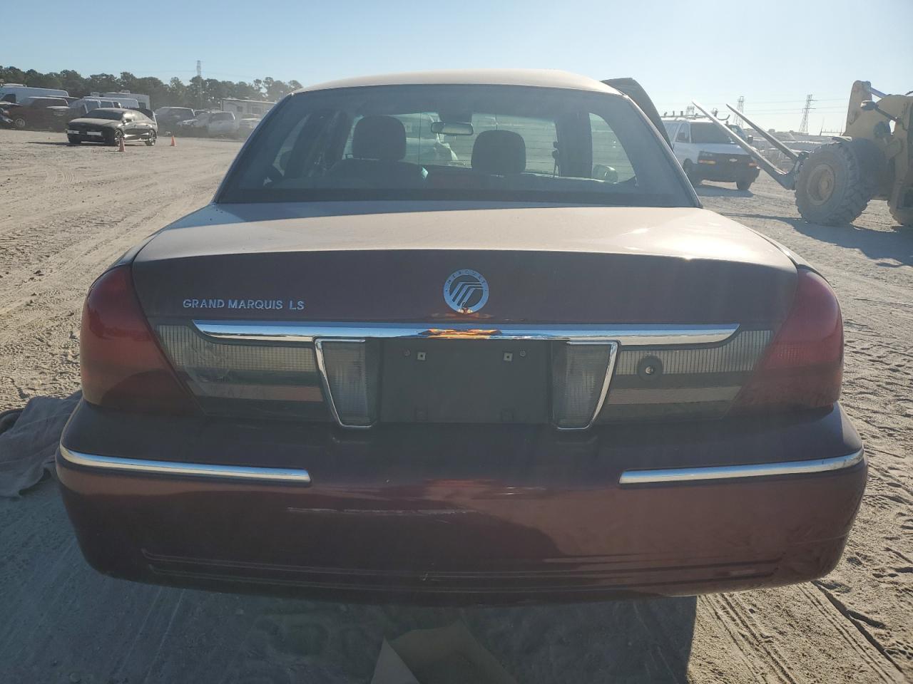 2007 Mercury Grand Marquis Ls VIN: 2MEFM75V87X642181 Lot: 76342334