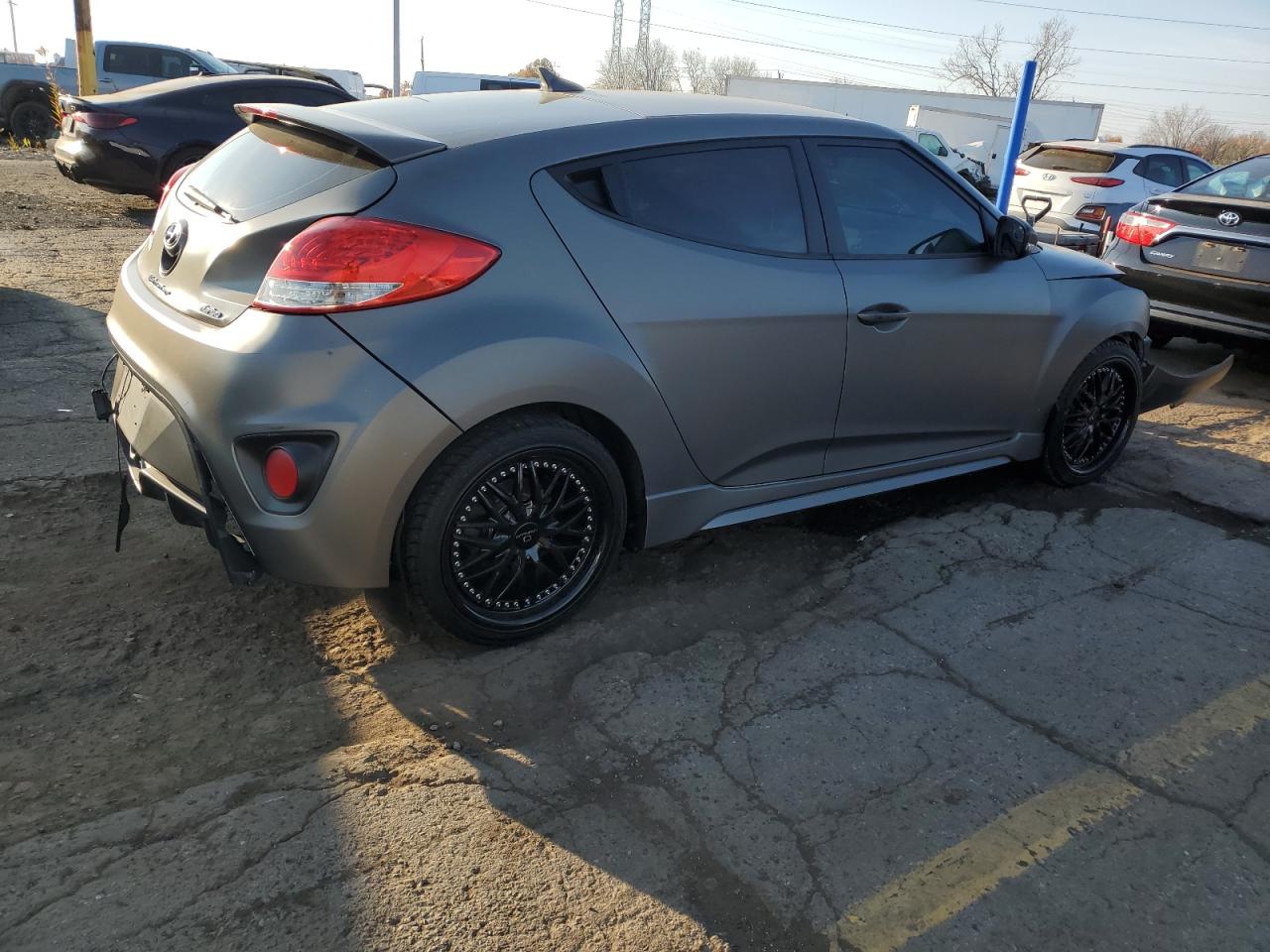 2013 Hyundai Veloster - Image 3