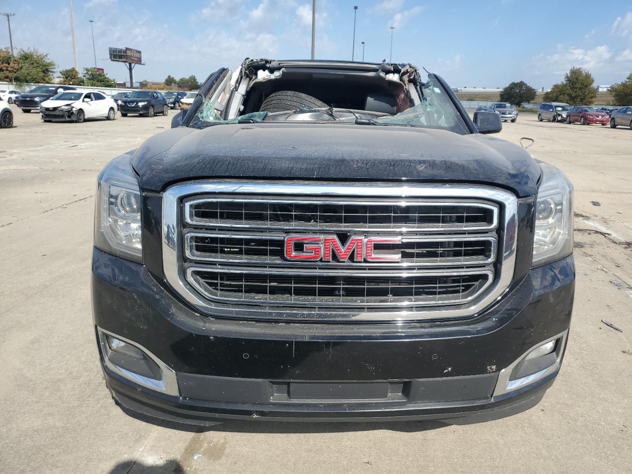 2017 GMC Yukon - Image 5