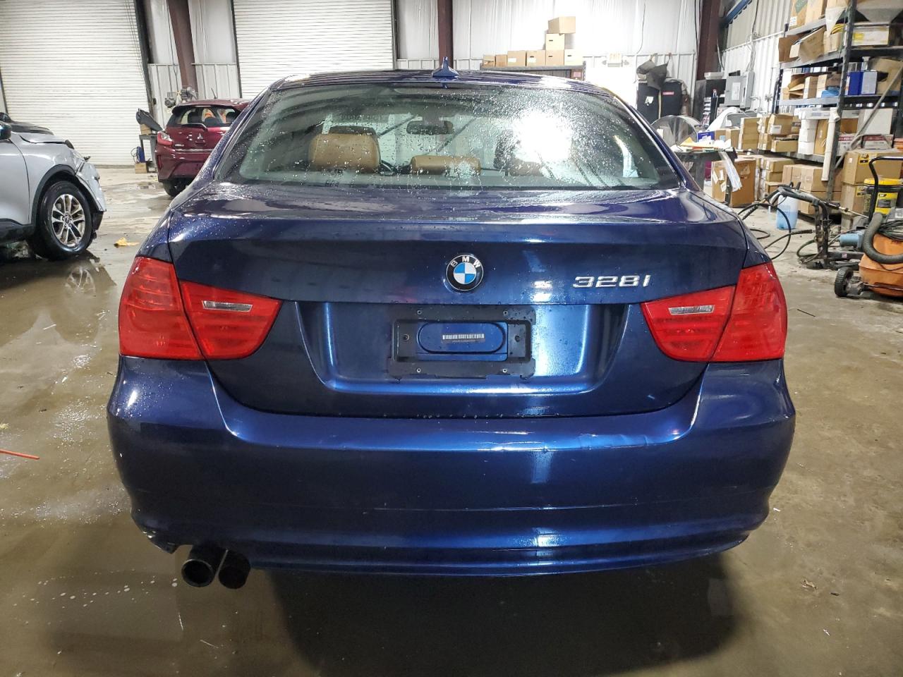 WBAPK7C59BA970111 2011 BMW 328 Xi