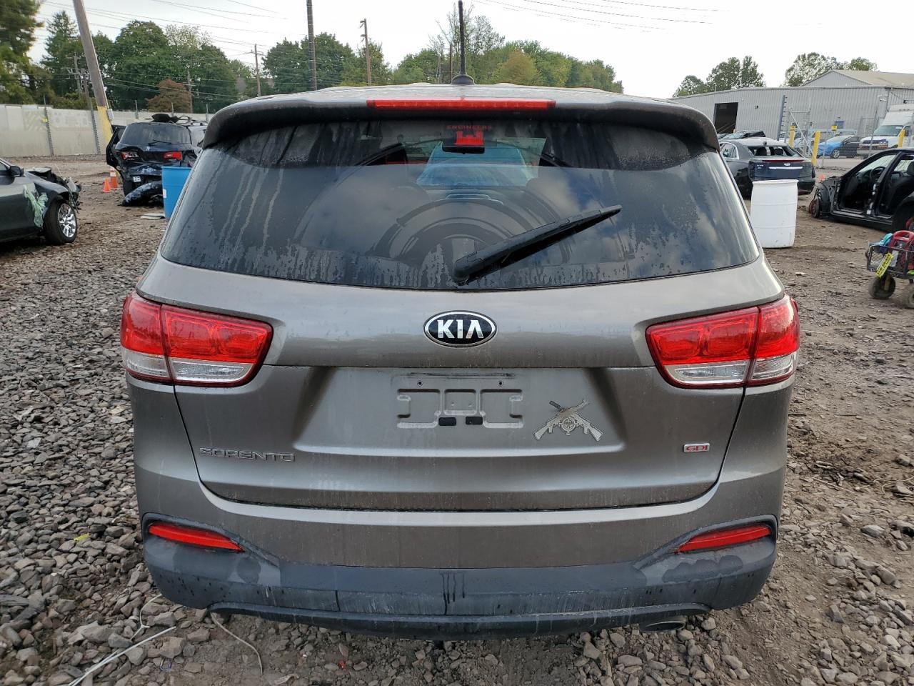 5XYPG4A32GG146754 2016 Kia Sorento Lx