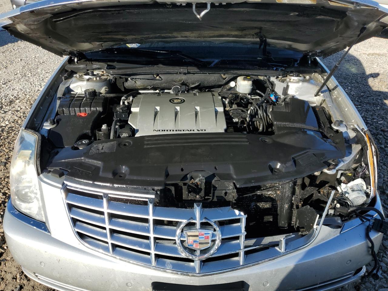 2009 Cadillac DTS - Image 11