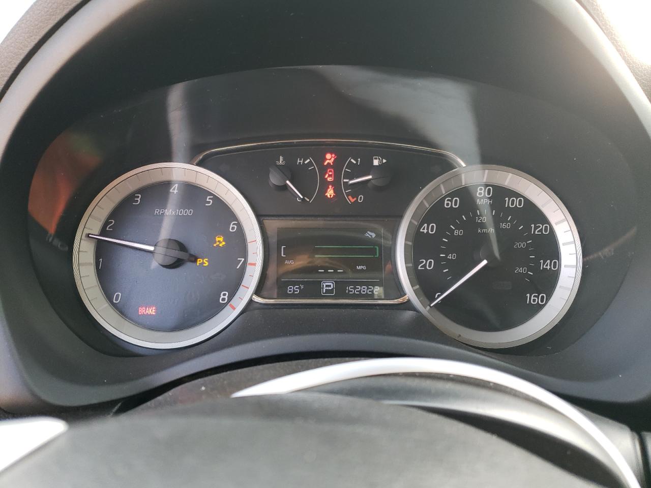 2015 Nissan Sentra - Image 9