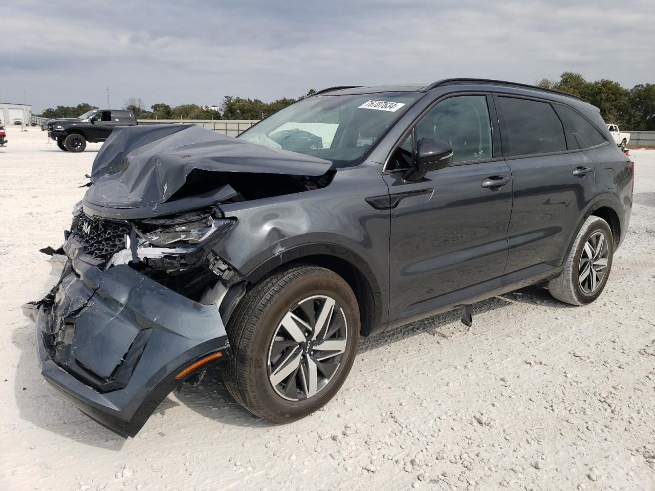 2023 Kia Sorento - Image 1