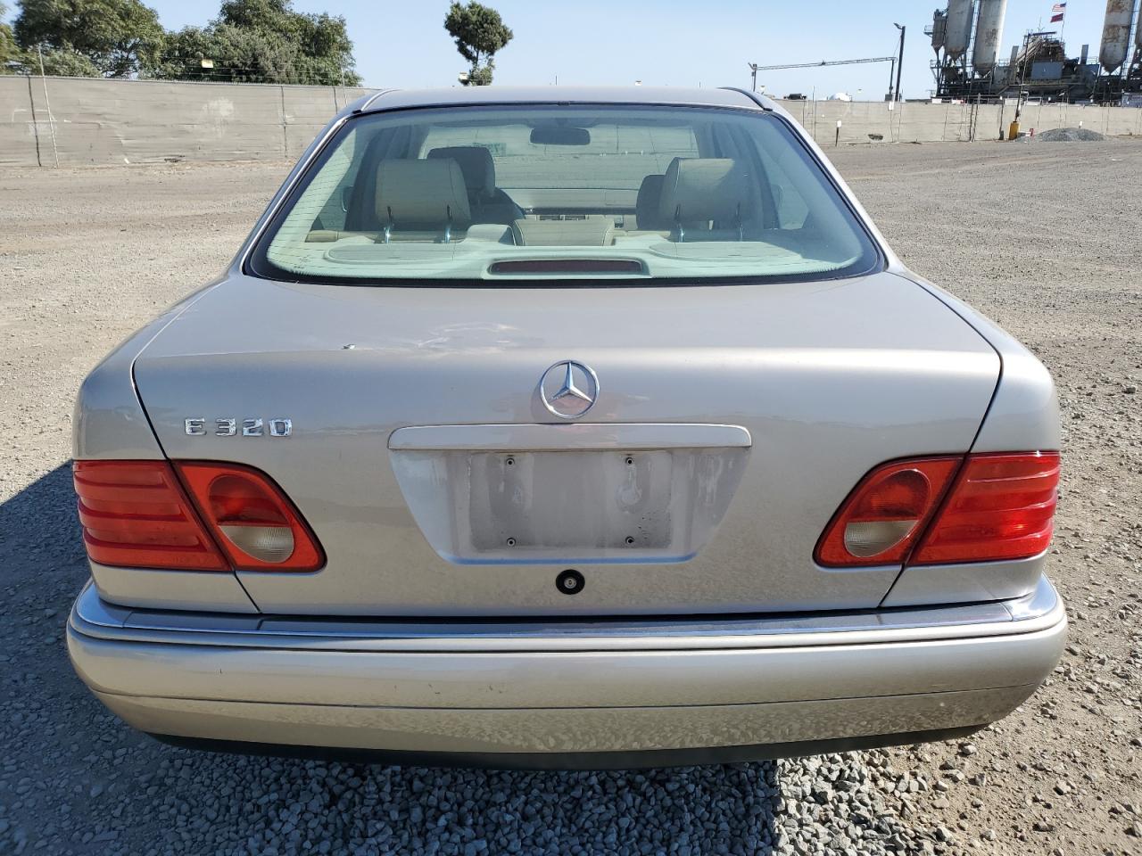 1999 Mercedes-Benz E 320 VIN: WDBJF65H5XA804902 Lot: 73704634