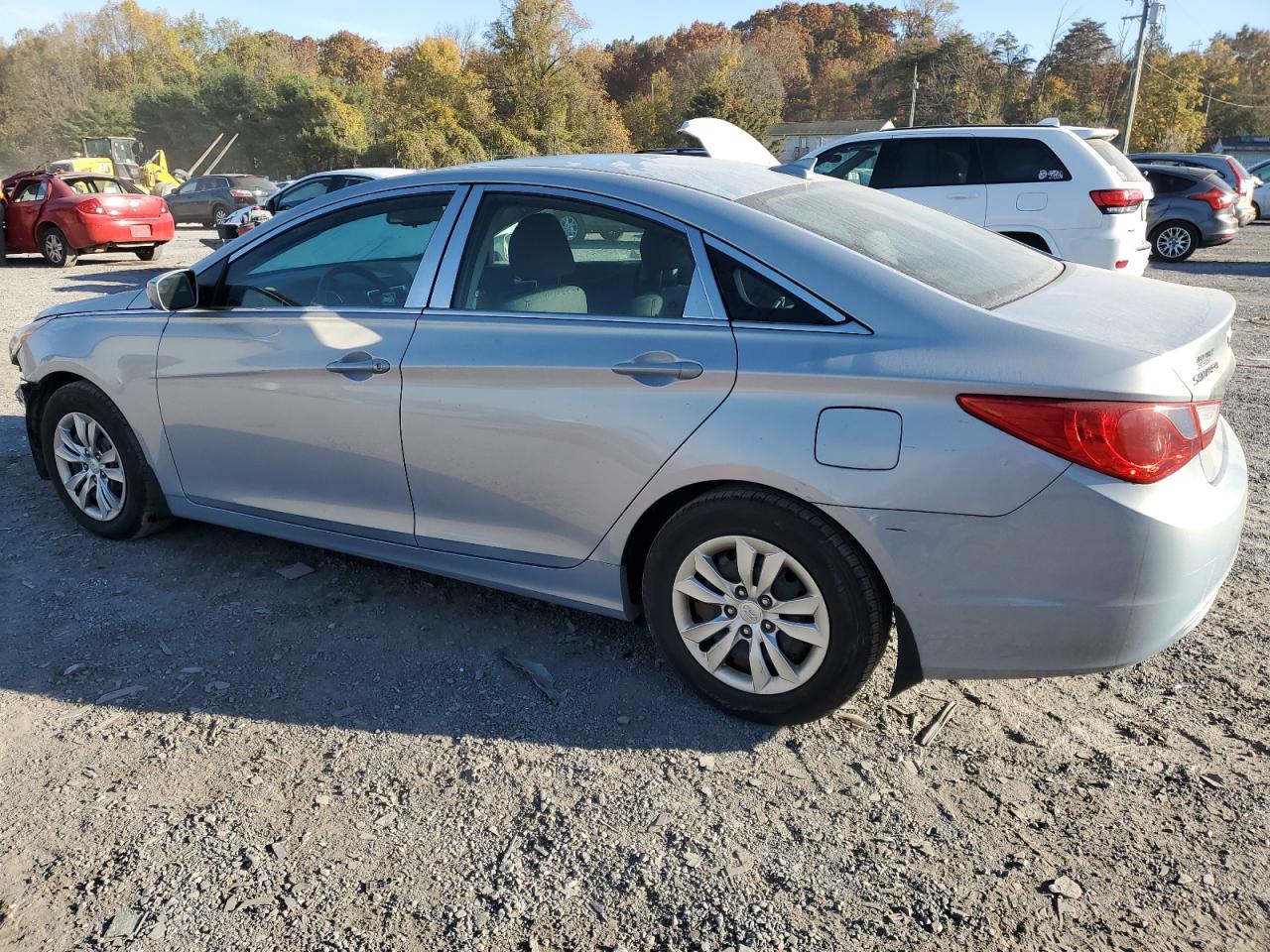 2012 Hyundai Sonata - Image 2