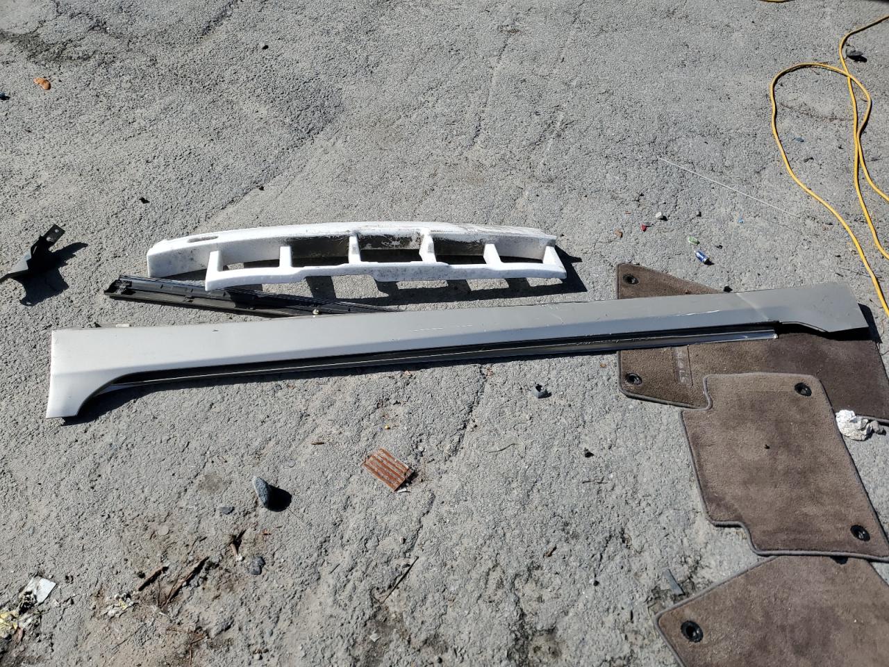 2014 Lexus LS - Image 13