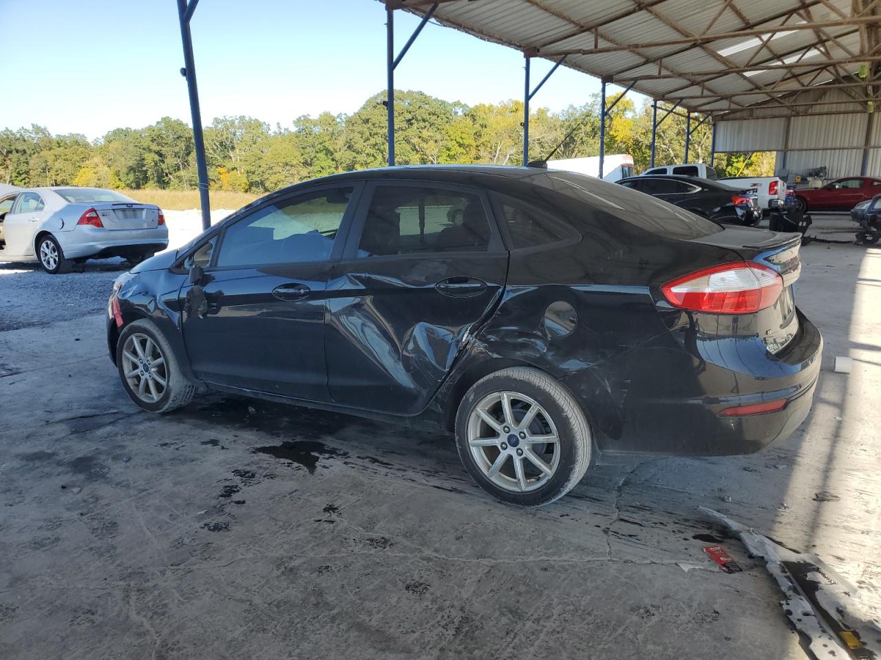 2016 Ford Fiesta - Image 2