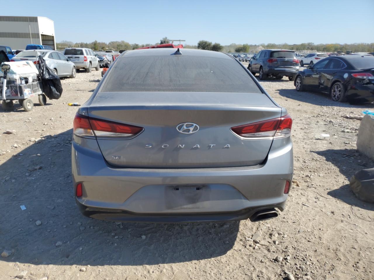 2018 Hyundai Sonata - Image 6