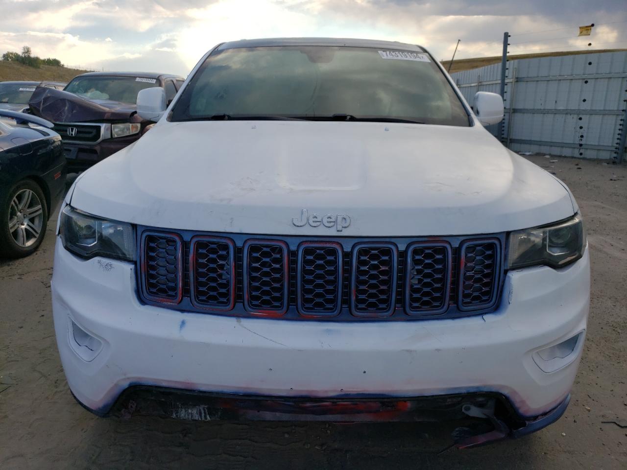 2018 Jeep Grand Cherokee - Image 5