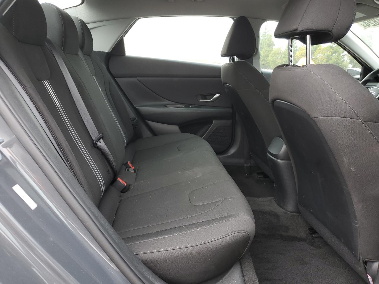 2023 Hyundai Elantra - Image 10