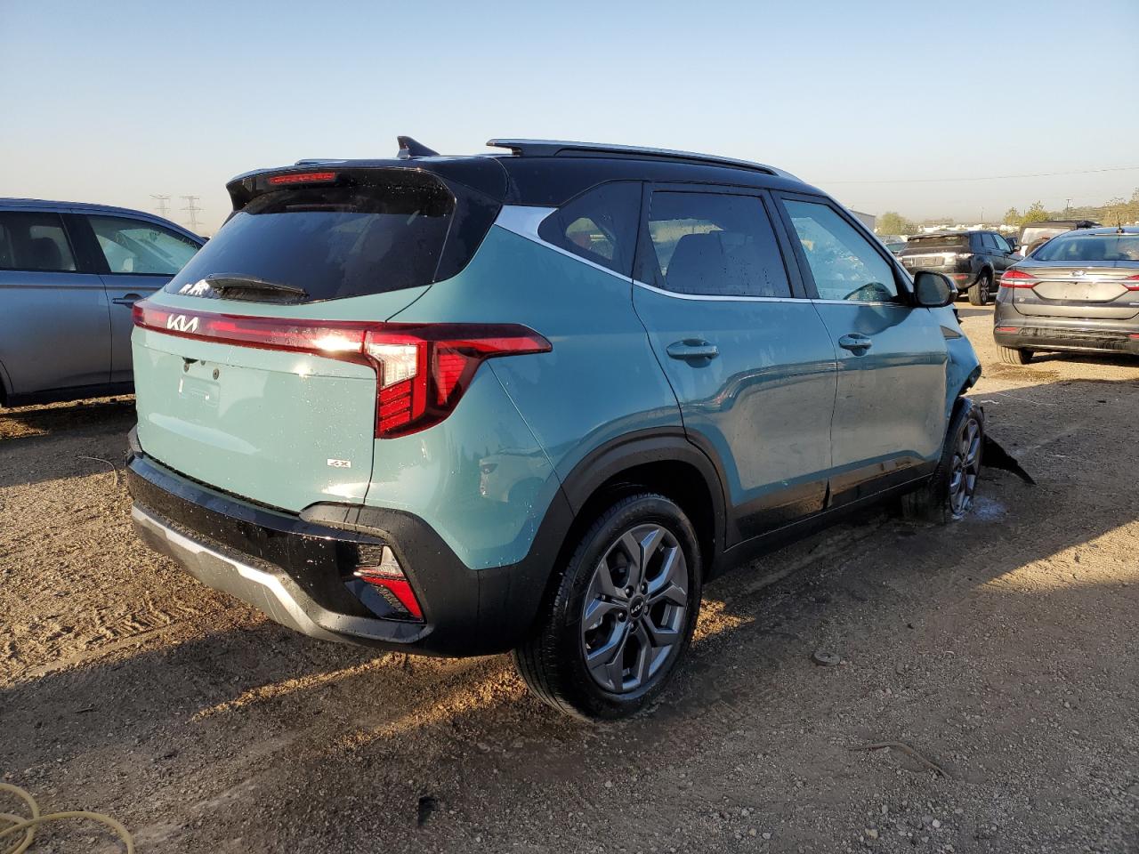 2024 Kia Seltos - Image 3