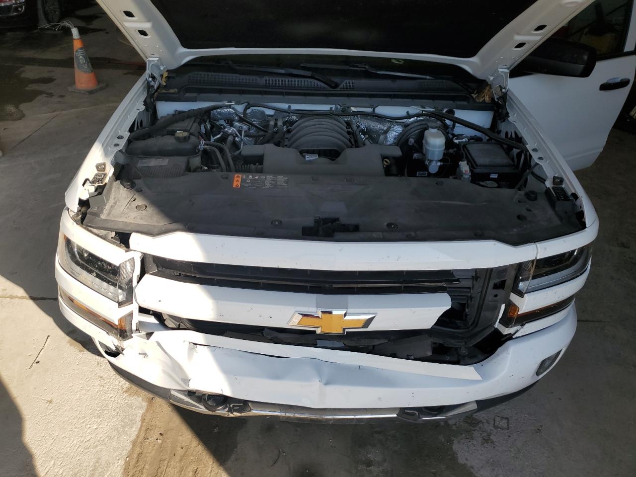 2018 Chevrolet Silverado K1500 Lt VIN: 1GCVKREC9JZ304822 Lot: 77788434