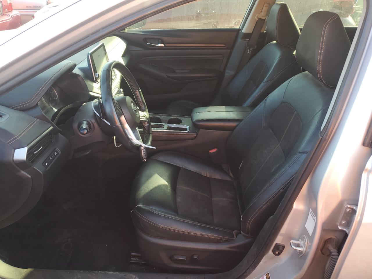 2020 Nissan Altima - Image 7