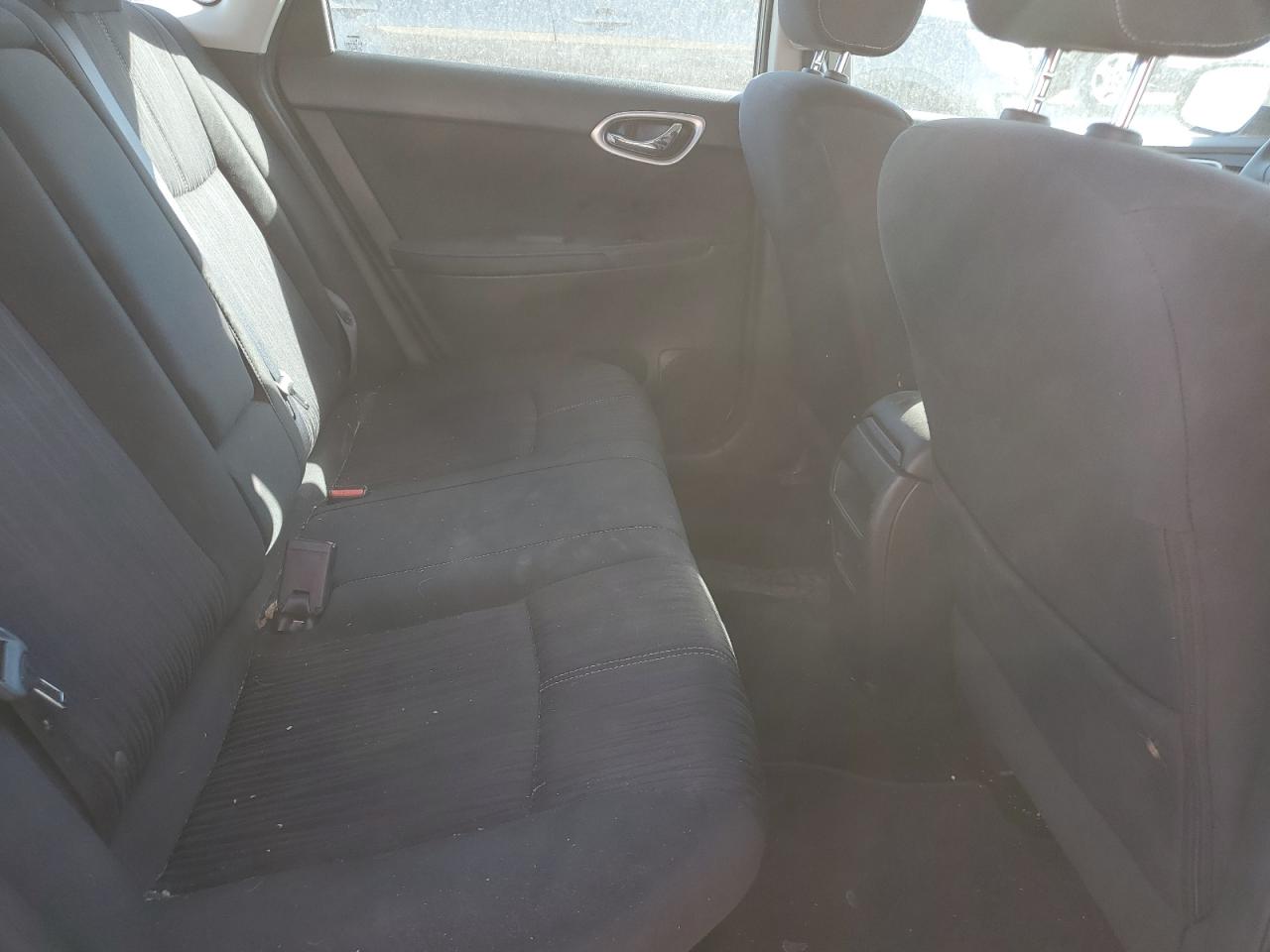 2016 Nissan Sentra - Image 10