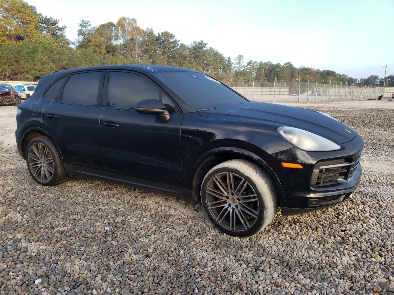2019 Porsche Cayenne - Image 4