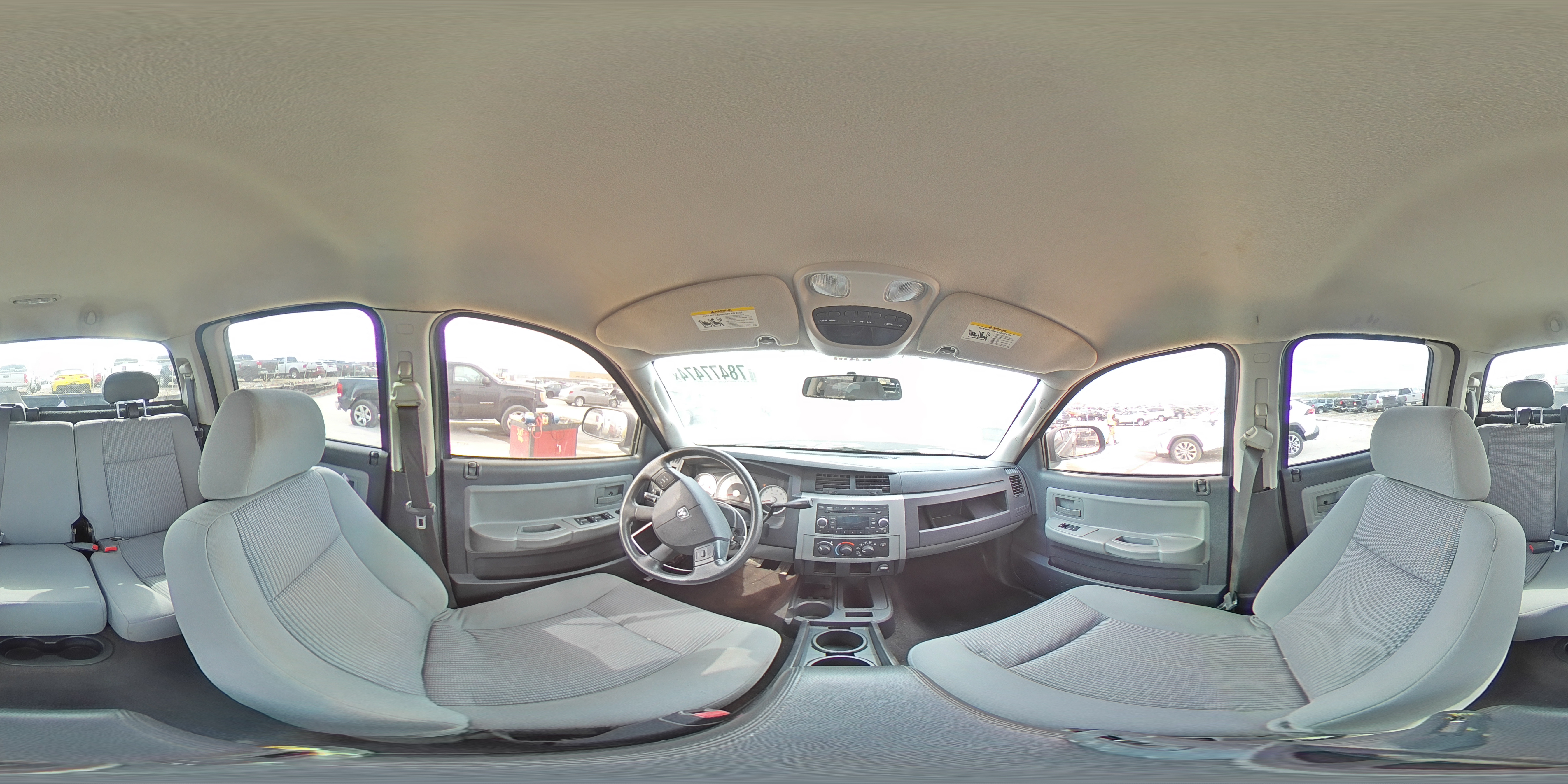 2008 Dodge Dakota - Image 12