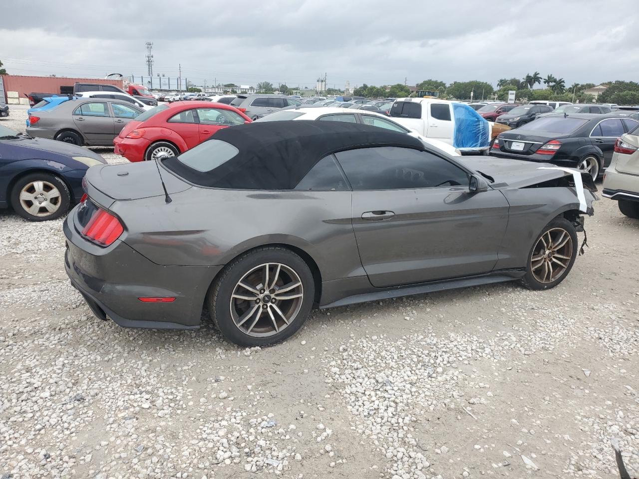 1FATP8UH7H5204080 2017 Ford Mustang