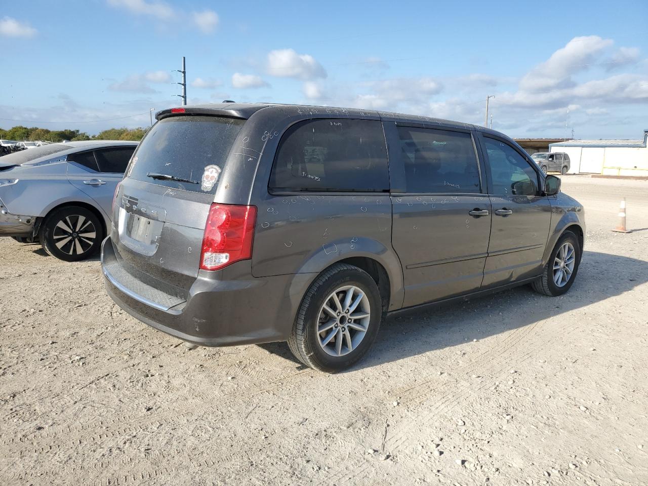 VIN 2C4RDGBG3GR341374 2016 DODGE CARAVAN no.3