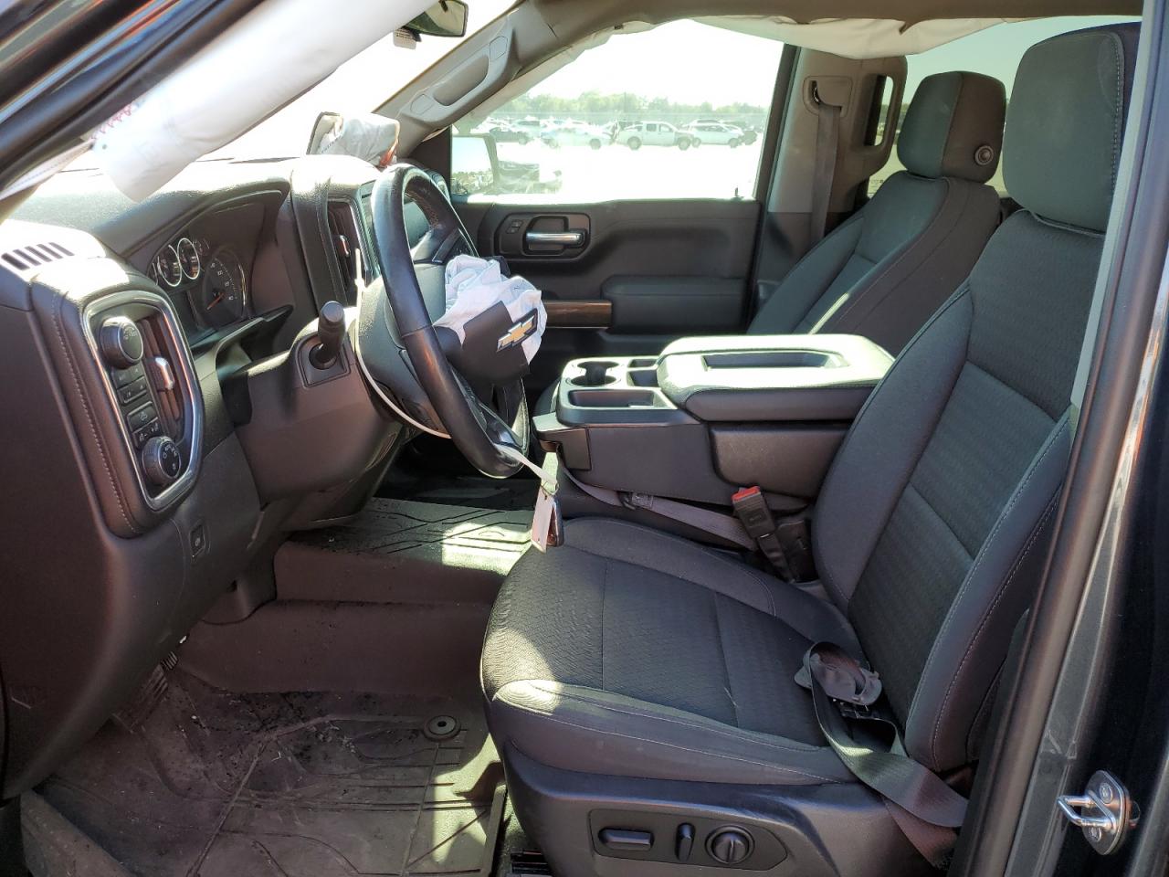 2020 Chevrolet Silverado - Image 7