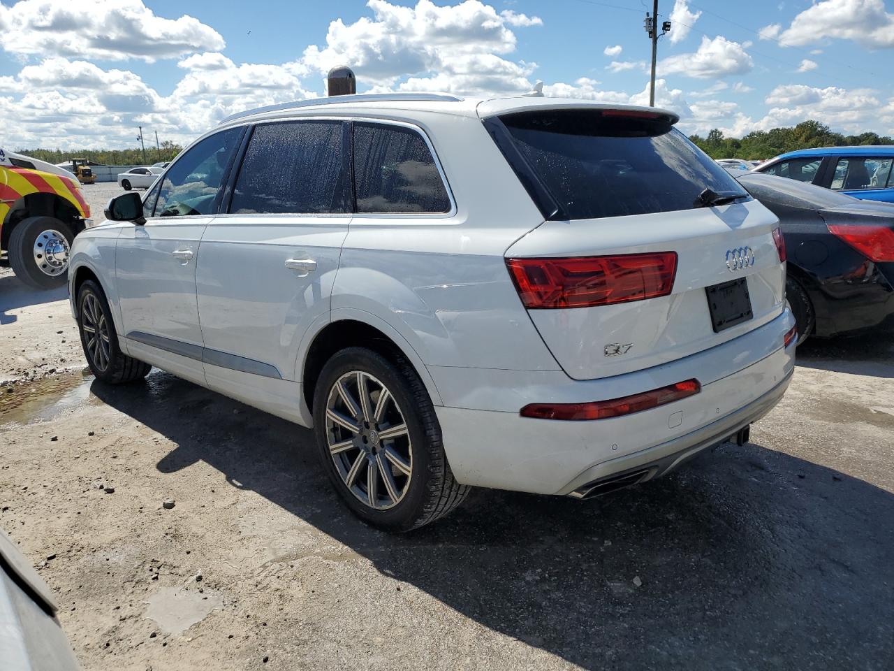 WA1LHAF7XKD034324 2019 AUDI Q7 - Image 2