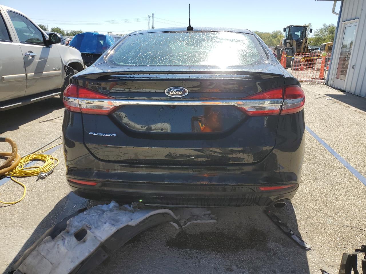 2018 Ford Fusion S VIN: 3FA6P0G71JR230100 Lot: 74023364