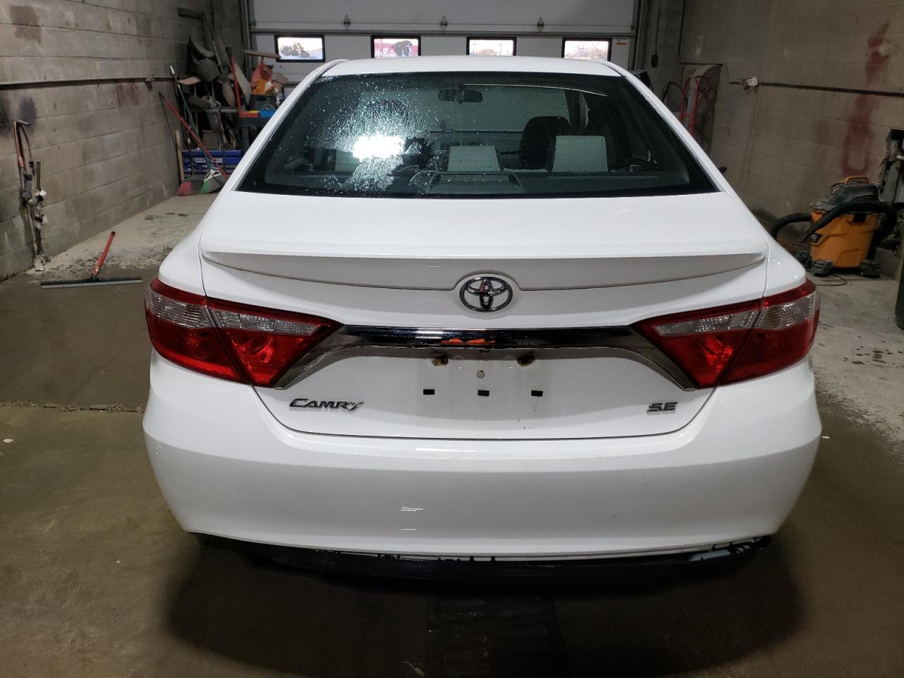2015 Toyota Camry - Image 6