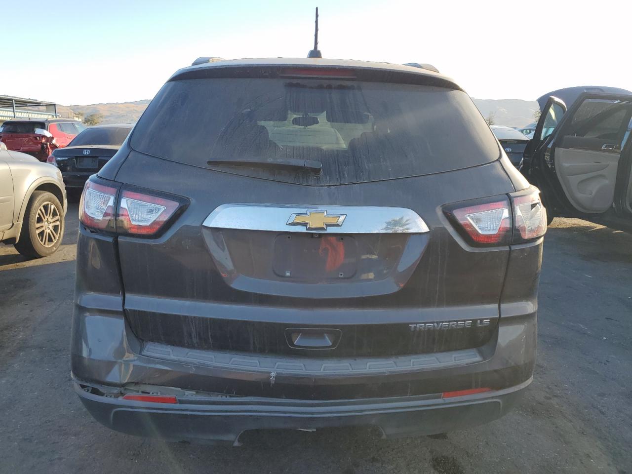 VIN 1GNKRFKDXGJ264081 2016 CHEVROLET TRAVERSE no.6