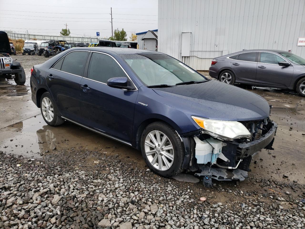 2014 Toyota Camry - Image 4