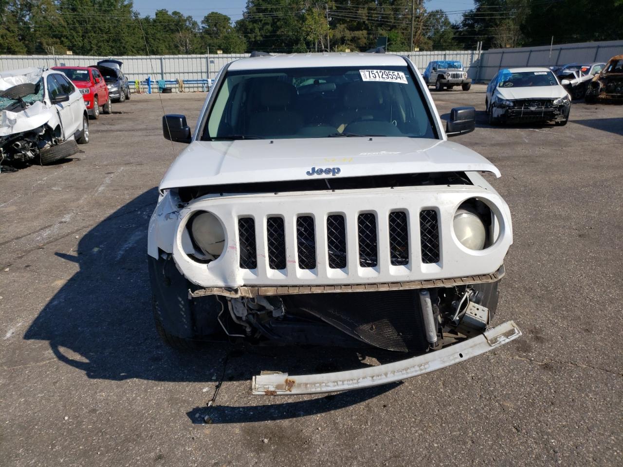 VIN 1C4NJPBB5ED758782 2014 JEEP PATRIOT no.5