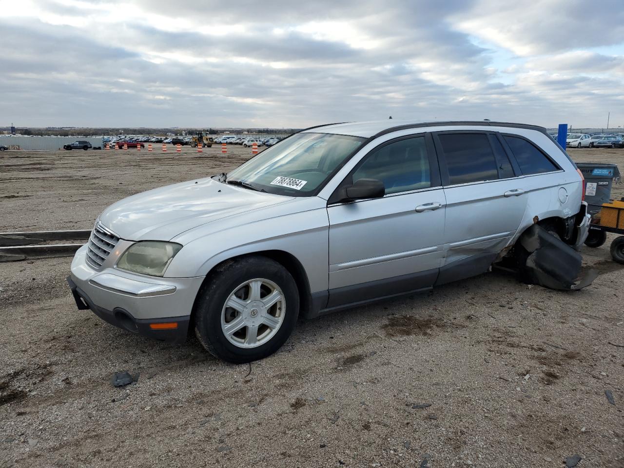 2005 Chrysler Pacifica - Image 1