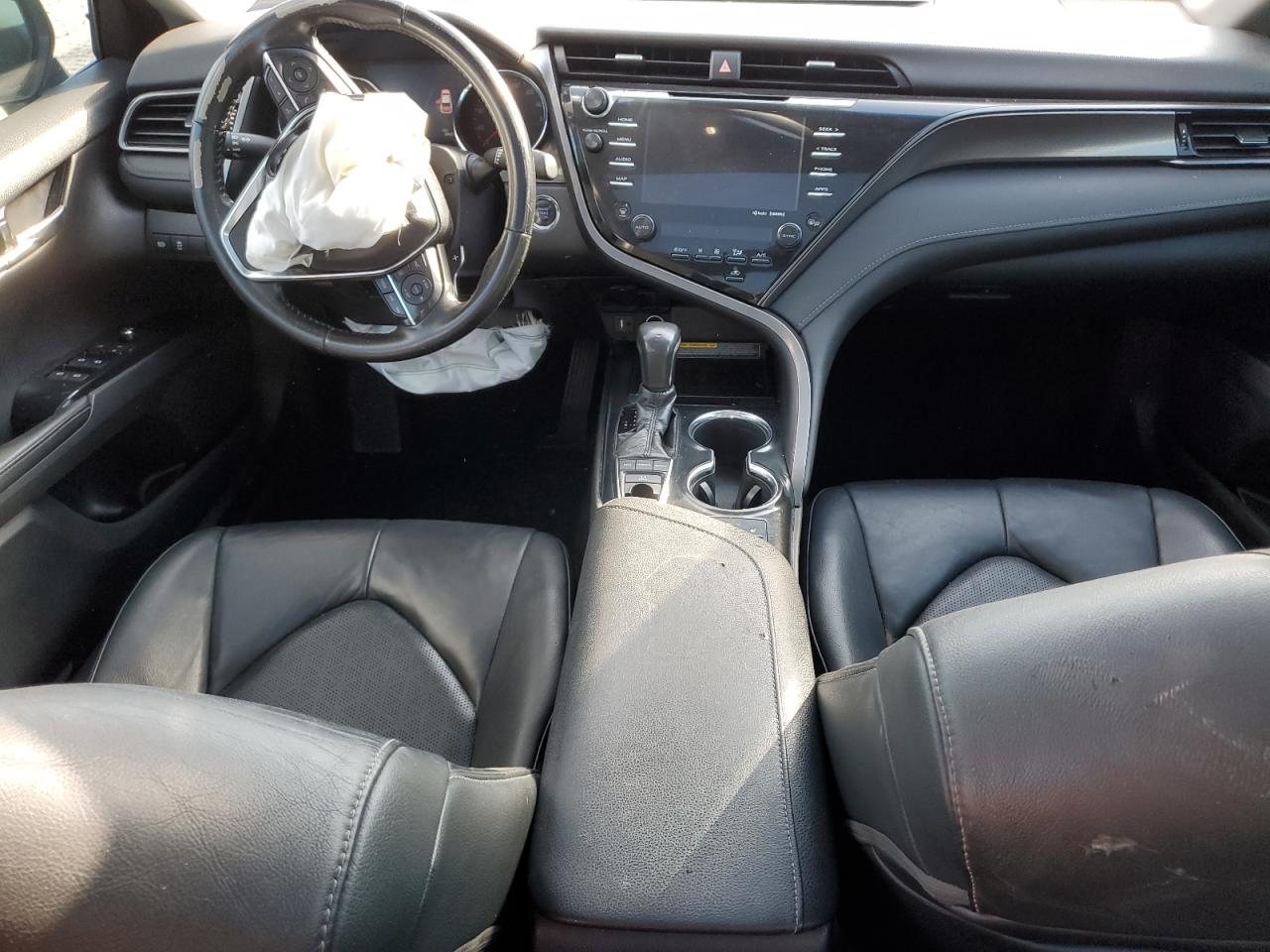 2019 Toyota Camry - Image 8