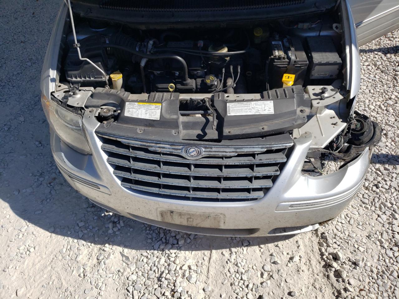 2005 Chrysler Town & Country Limited VIN: 2C4GP64L65R250325 Lot: 86422104