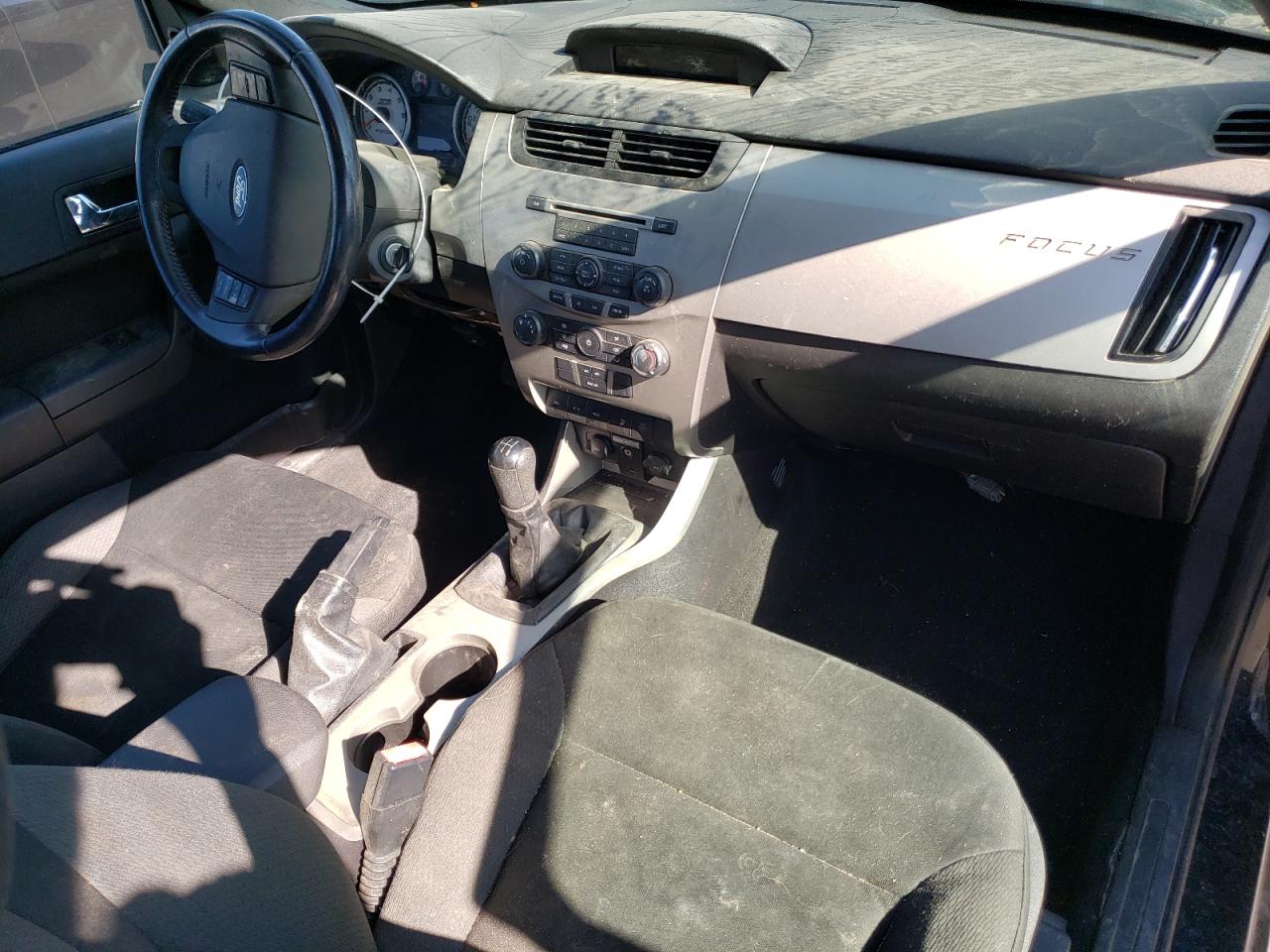 2008 Ford Focus Se VIN: 1FAHP33N18W293137 Lot: 73750934