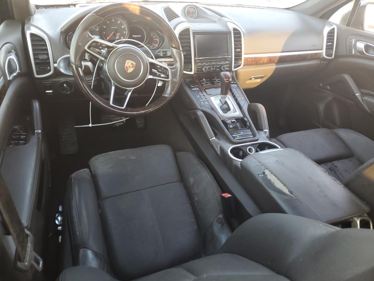 WP1AA2A2XGLA05372 2016 Porsche Cayenne