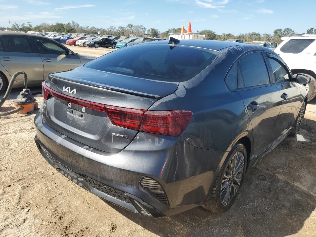 2024 Kia Forte - Image 3