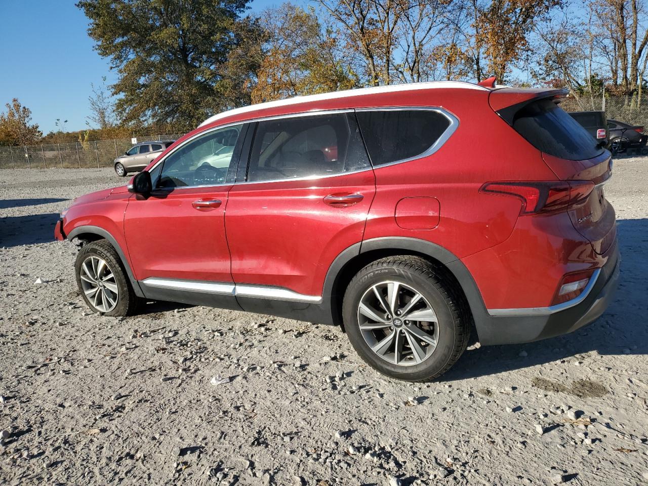 2019 Hyundai Santa Fe - Image 2
