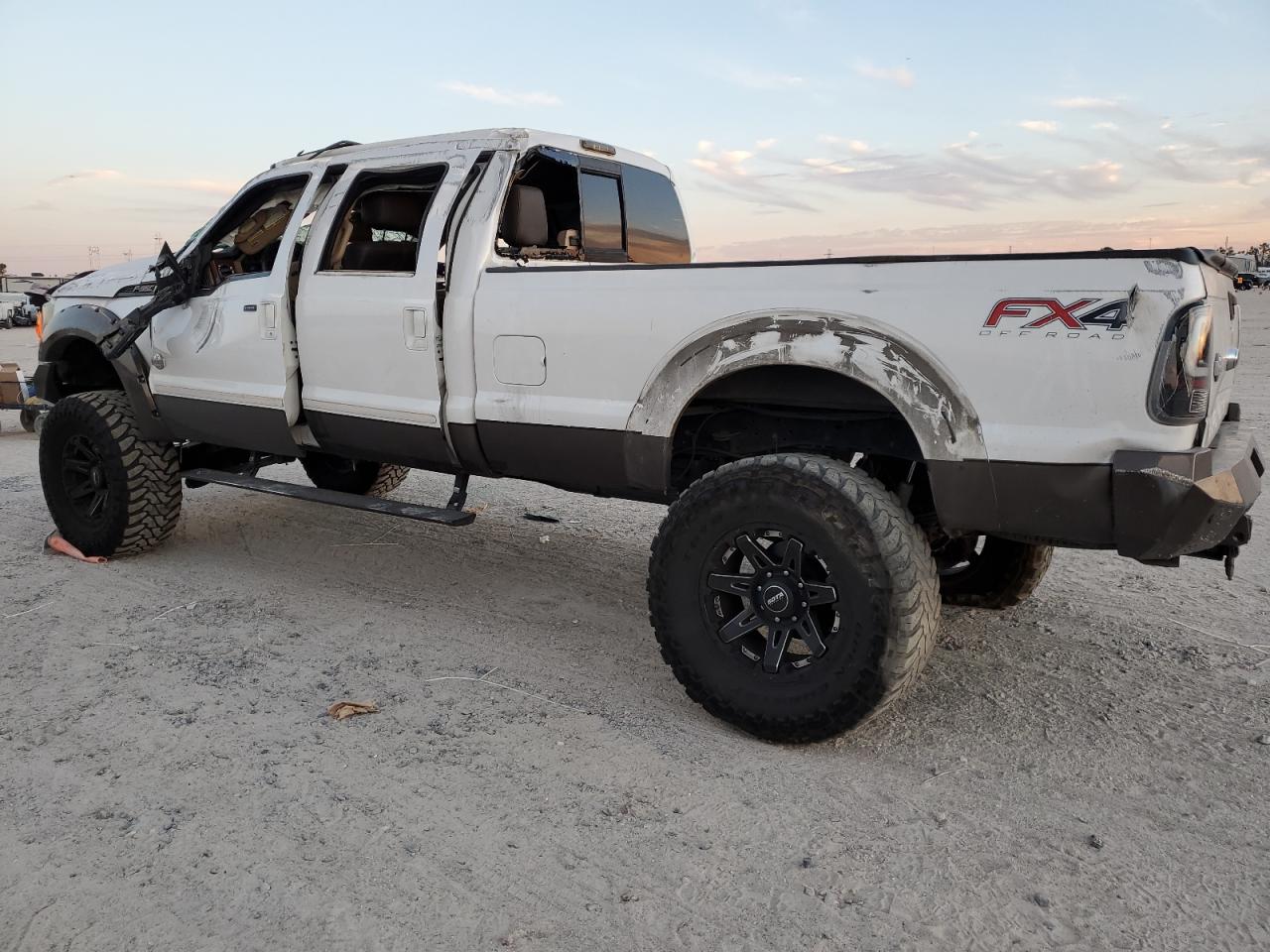 2016 Ford F350 - Image 2