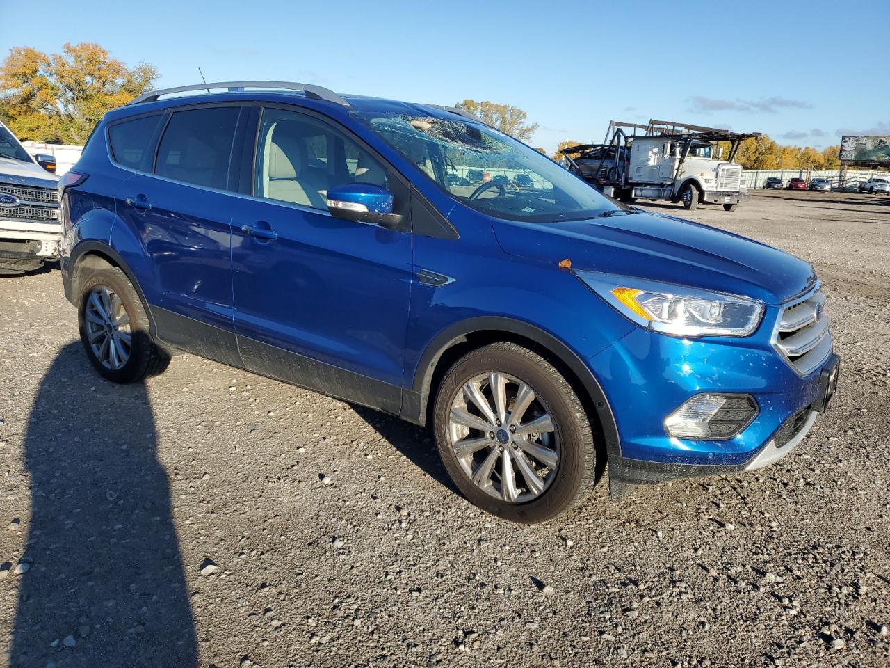 VIN 1FMCU9J99JUD44242 2018 FORD ESCAPE no.4