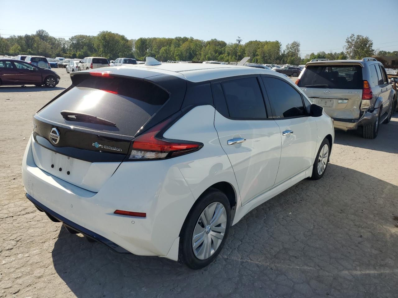 2022 Nissan Leaf - Image 3