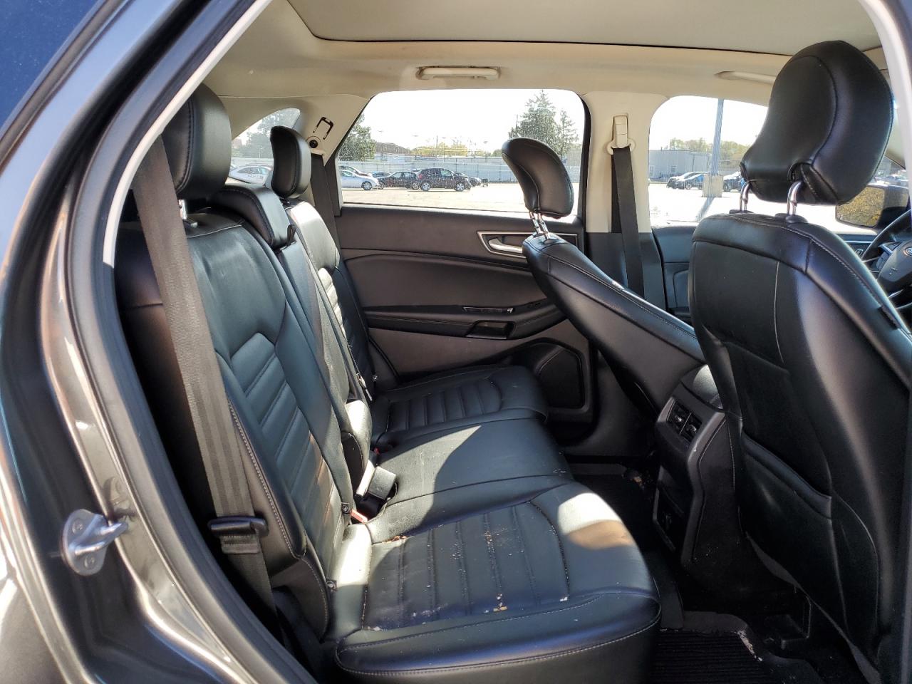 2018 Ford Edge - Image 11