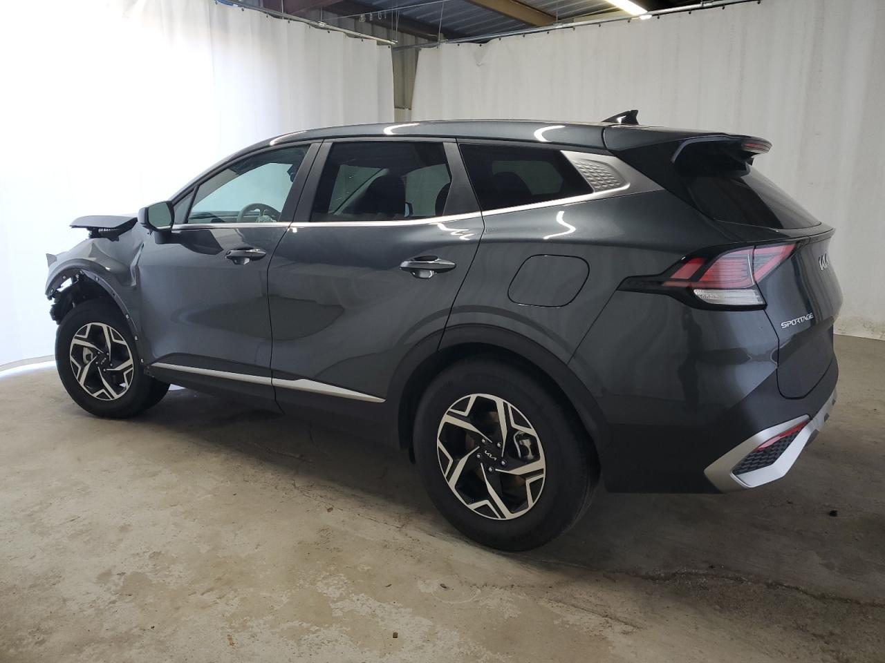 2024 Kia Sportage - Image 2