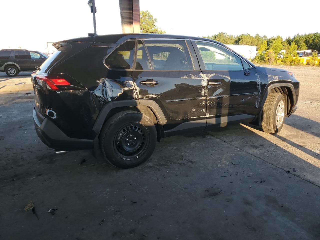2022 Toyota RAV 4 - Image 3